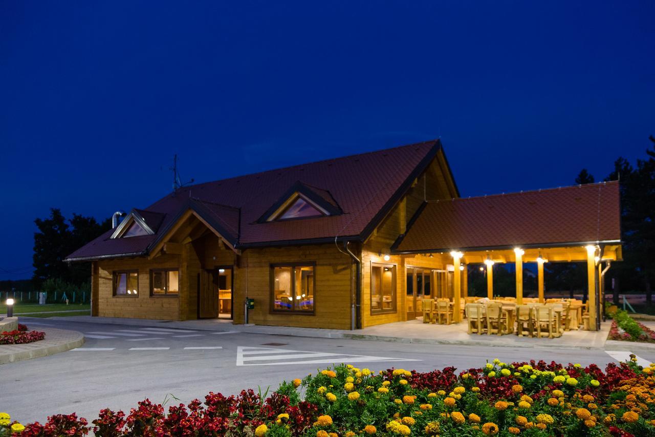 Holiday Park Macola Grabovac  Extérieur photo